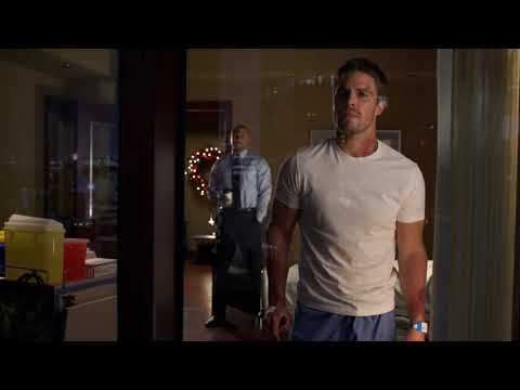 Arrow 1x09 - Oliver is Going to Target the Author of The List/Ending Scene