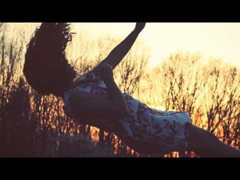 Hardwell & KAAZE feat. Jonathan Mendelsohn - We Are Legends (KAAZE’s Symphony Version)