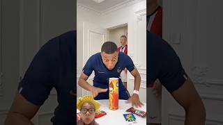 Download lagu WHAT’S INSIDE THIS THING🤔??!!#shorts #viralvideo #funny #comedy #prank mp3