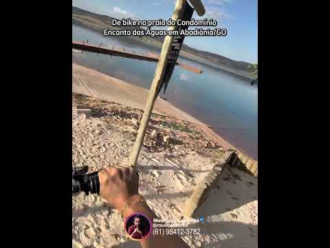 De bike na praia do Condomínio Encanto das Águas em Abadiânia/GO