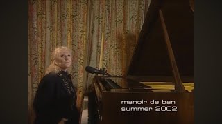 PETULA CLARK sings This is my song in Charlie Chaplin&#39;s house 2002
