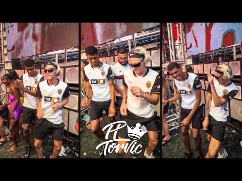 OLHA QUEM TA PASSANDO PH, MOVIMENTA FAZ MACETE - MC PQD [ VINICINHO DA PH ]