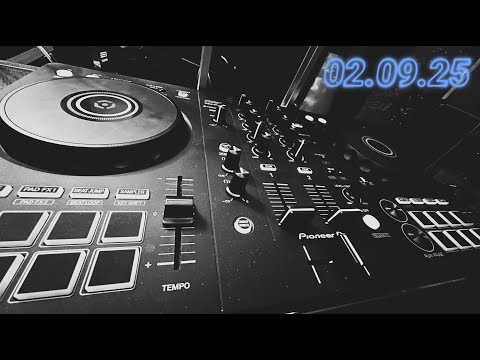 Vegard's Living Room Disco [020925]