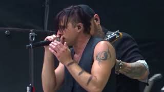 Three Days Grace -- Over and Over (Live at Moscow 2017)