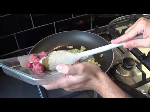 STUFATO DI AGNELLO E PATATE, Ricetta Facile - Ricette Dal Mondo