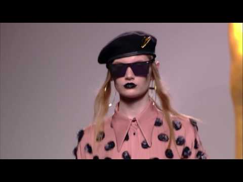 Desfile de ANA LOCKING