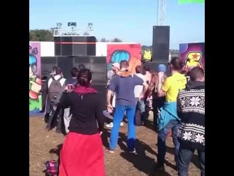 download lagu mp3 mp4 Tekalouest, download lagu Tekalouest gratis, unduh video klip Tekalouest