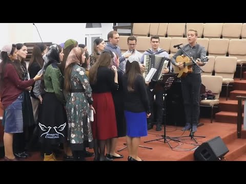 Manu Tomus si Prietenii - E tot mai grea in noapte asteptarea | Video