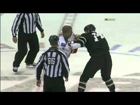 Jamie Benn VS. Jarome Iginla Fight!