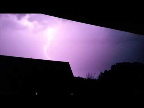 Blitzeinschlag durch Kugelblitz? in  Ebendorf am 19.07.2017 mit Knalleffekt nur 20 Meter weg.