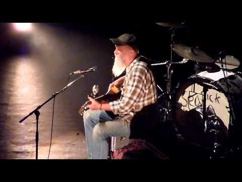 SEASICK STEVE 'YOU CAN'T TEACH A DOG NEW TRICKS' @ ROYAL ALBERT HALL, LONDON 23.05.14