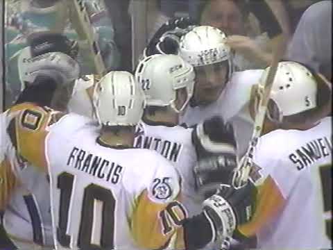 Jaromir Jagr Goal - Game 1, 1992 Stanley Cup Final Penguins vs. Blackhawks