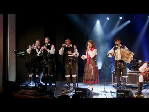 PREBRISANI MUZIKANTI – VRAČAM SE TJA, KJER SEM DOMA (v živo)