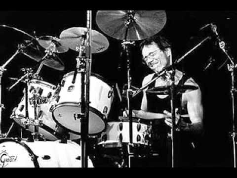 Vinnie Colaiuta...Must hear.