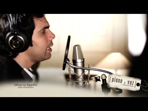 "Olhos no Espelho" [ Piano e Voz, Amigos e Pertences - Paulo César Baruk e Leandro Rodrigues ]