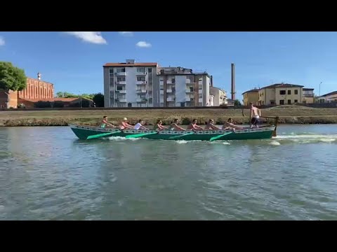 Palio delle Repubbliche marinare. Ecco il galeone di Venezia che si allena a Pisa