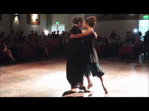 Bluses de Boedo. Bailan: Soledad Nani - Romina Pernigotte