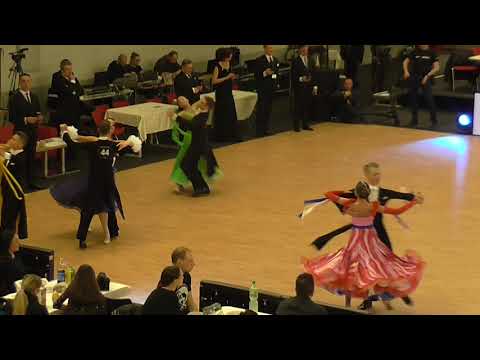 056 Adam Čadílek - Vanesa Holíková /MČR STT 2018/ Třinec/ Junior II./ 1.kolo/ Quickstep