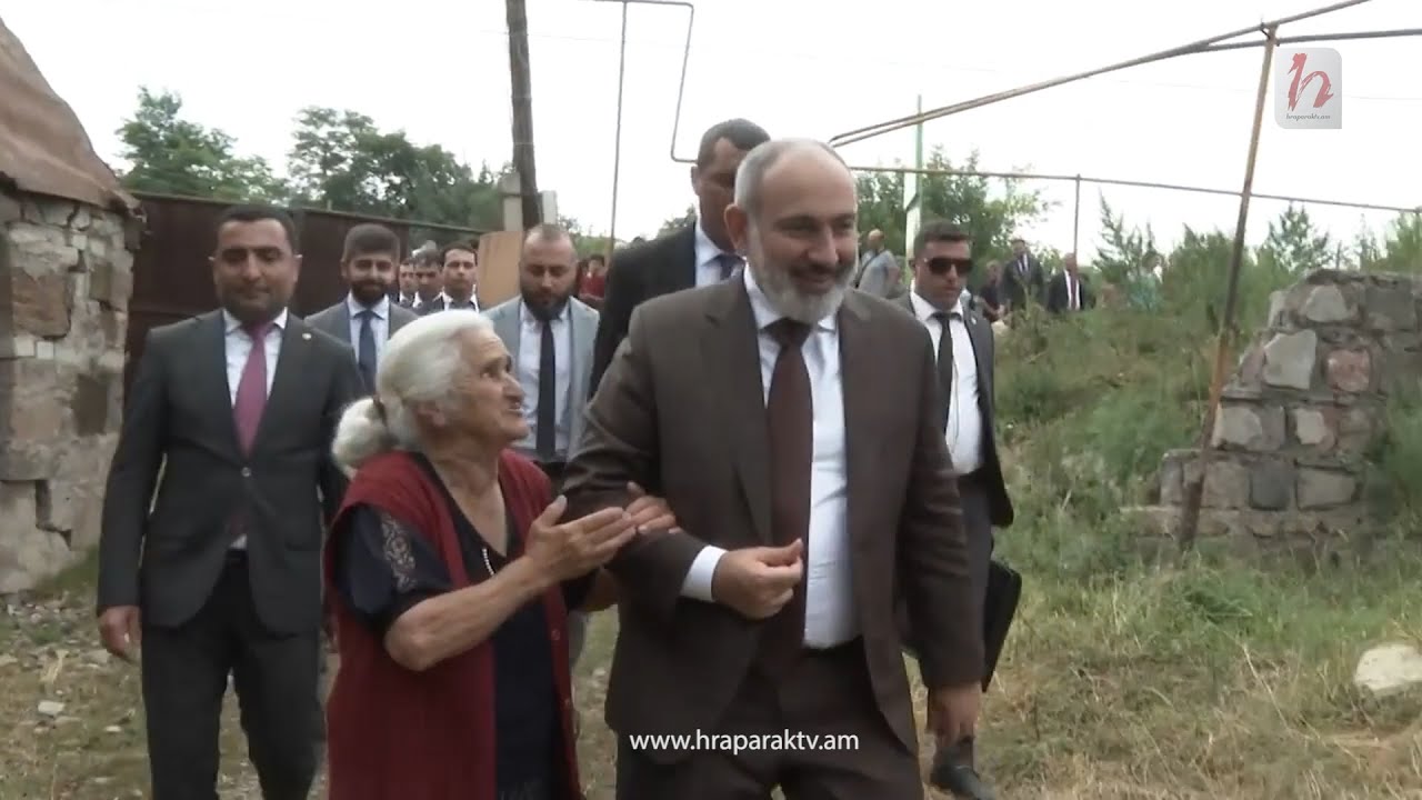 Էն մեր Մեխակը ո՞նց ա