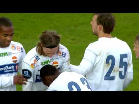 Jo Inge Berget scorer mot Molde 15. april 2010