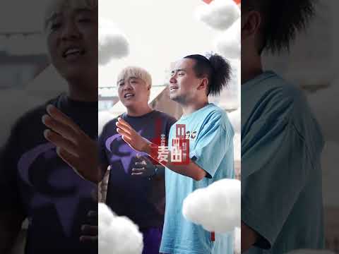 小村庄月弯弯 小河流水声潺潺风轻扬云舒卷 我家就在山那边抖音小助手