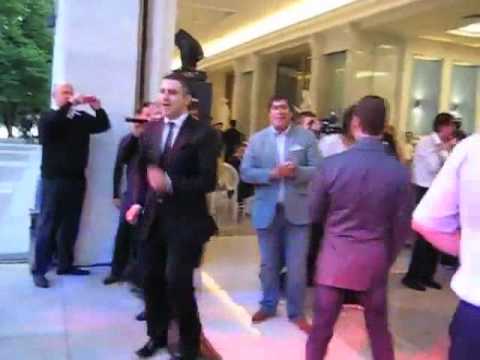 Medvedev in Blue Oyster Bar