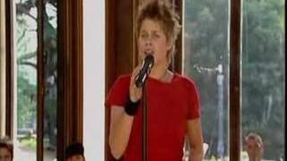 Alex Parks - Still Have'nt Found What I'm Looking For(R)