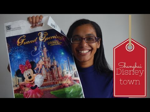 Shanghai Disneytown | shopping and eating