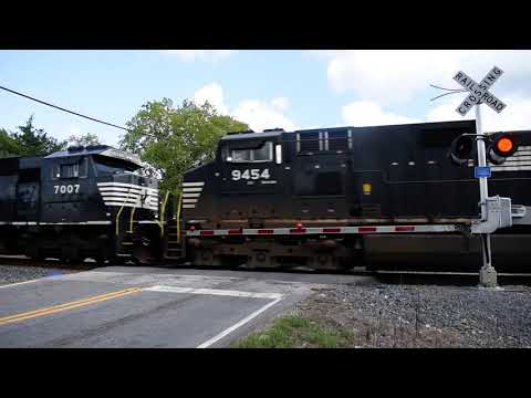 NS 1103 Leads Norfolk Southern 13R Southbound On The NS R Line