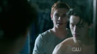 Riverdale 1x07 - Archie Finds Out Jughead is Homel