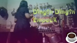 Download lagu Donat EmpuukNya Wanita Berbaju Hitam||Mantab Tenan mp3