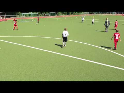 TSV Solln E-4 (2006) - TSV München-Ost 2 - (2:1) am 25.06.2016 - erste Halbzeit