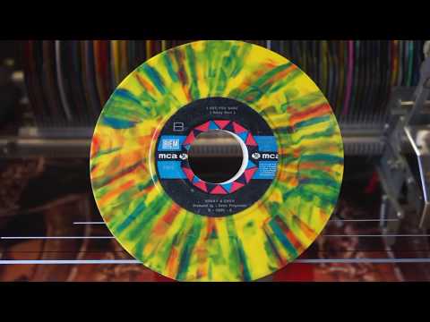 Jonnie's Jukebox Plays: I Got You Babe - Sonny & Cher 1965 Multicoloured 45rpm Record