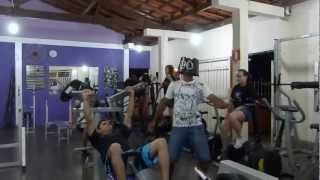 preview picture of video 'the harlem shake - Academia top fitness / Grão Mogol'