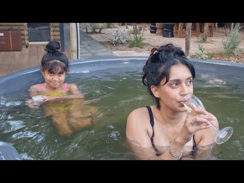 HUISJE GEHUURD MIDDEN IN HET BOS, ZEN BUNGALOWS! - VLOG #309