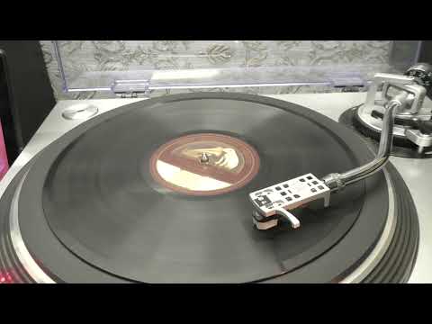 Club Royal Orchestra: Lovable Eyes. (1922).