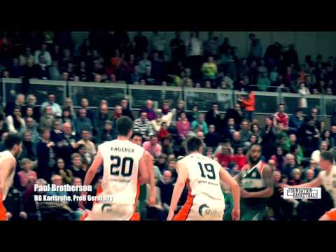 Paul Brotherson dunks over the defender from Rhöndorf