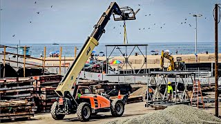 𝗕𝗨𝗜𝗟𝗗𝗜𝗡𝗚 𝗔 𝗕𝗥𝗜𝗗𝗚𝗘: Crews Assemble Pedestrian Bridge Sections at Santa Monica Pier