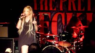 The Pretty Reckless (Taylor Momsen) - &quot;Factory Girl&quot; Live - Seattle, WA - 03-17-12