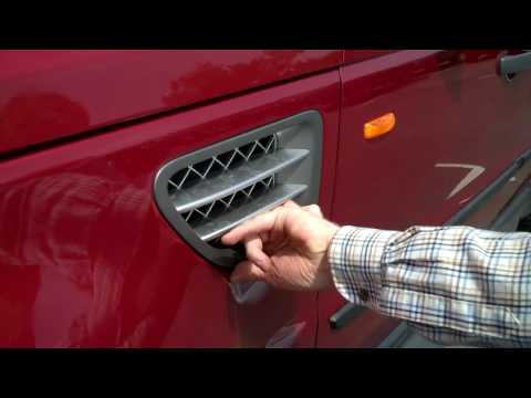 How to remove wing side air vent grille on a Range Rover Sport L320 2005-2009