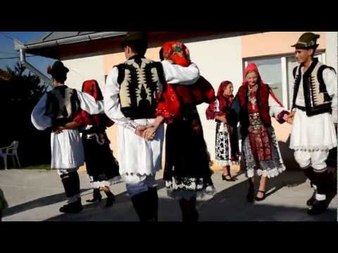 Tinutul Padurenilor Dance 2