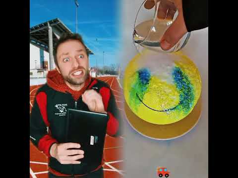 Un élève qui prend des boissons énergisantes 🤔#professeur #eleve #prof #histoire #humour