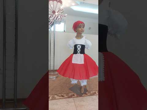 Scufita Rosie R 0628 - video 2