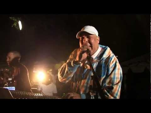 KING JAMMY'S AT THE CONTROL - LIVE SET @ GARANCE REGGAE FESTIVAL 2011