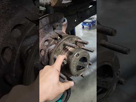 f250 front end locking hub and bearing check after repair.