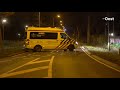 Bestuurder op de vlucht na ernstige aanrijding in Deventer
