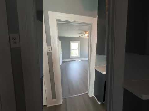 Freshly updated, 2 or 3 bedroom in Mansfield schools property video