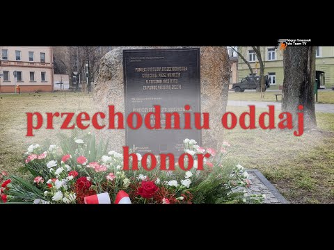 Przechodniu oddaj honor...