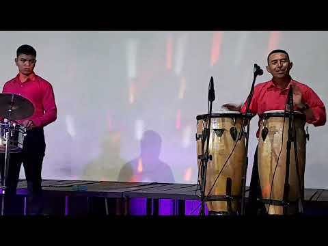 tio wil y su chanchona,   Mix viajando con la chanchona🎻