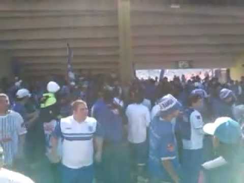 "Llega el domingo voy a ver al campeón, Tomba vos sos mi locura â™ª" Barra: La Banda del Expreso &bull; Club: Godoy Cruz